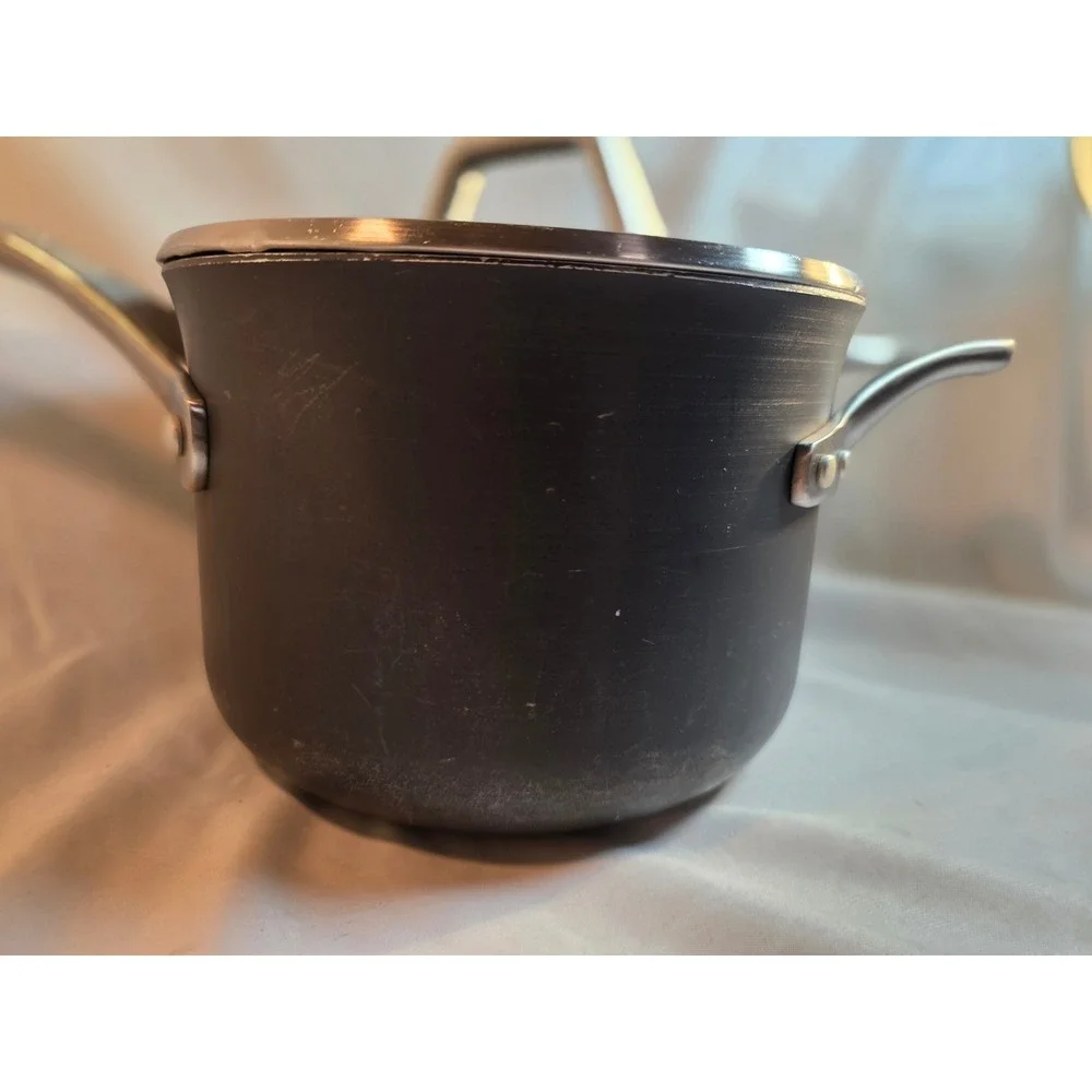 Calphalon Hard Anodized Nonstick Saucepan with Glass Lid Black 1.5 Quart Pot